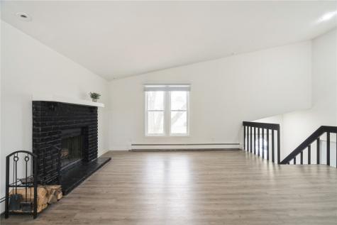 1240 Esther Court Iowa City IA 52240
