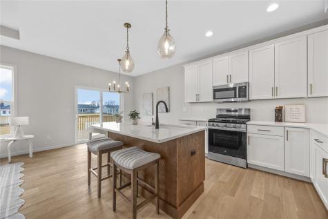 8809 Zeppelin Avenue NE Cedar Rapids IA 52402