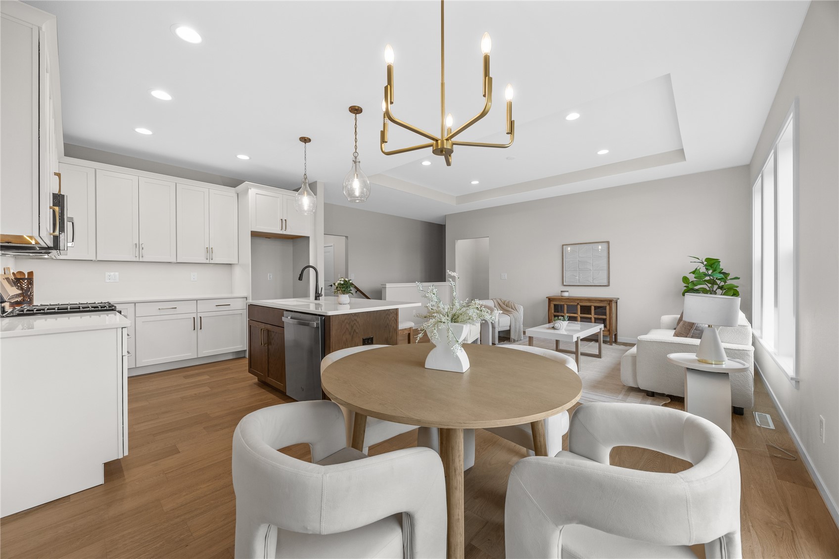8809 Zeppelin Avenue NE Cedar Rapids IA 52402