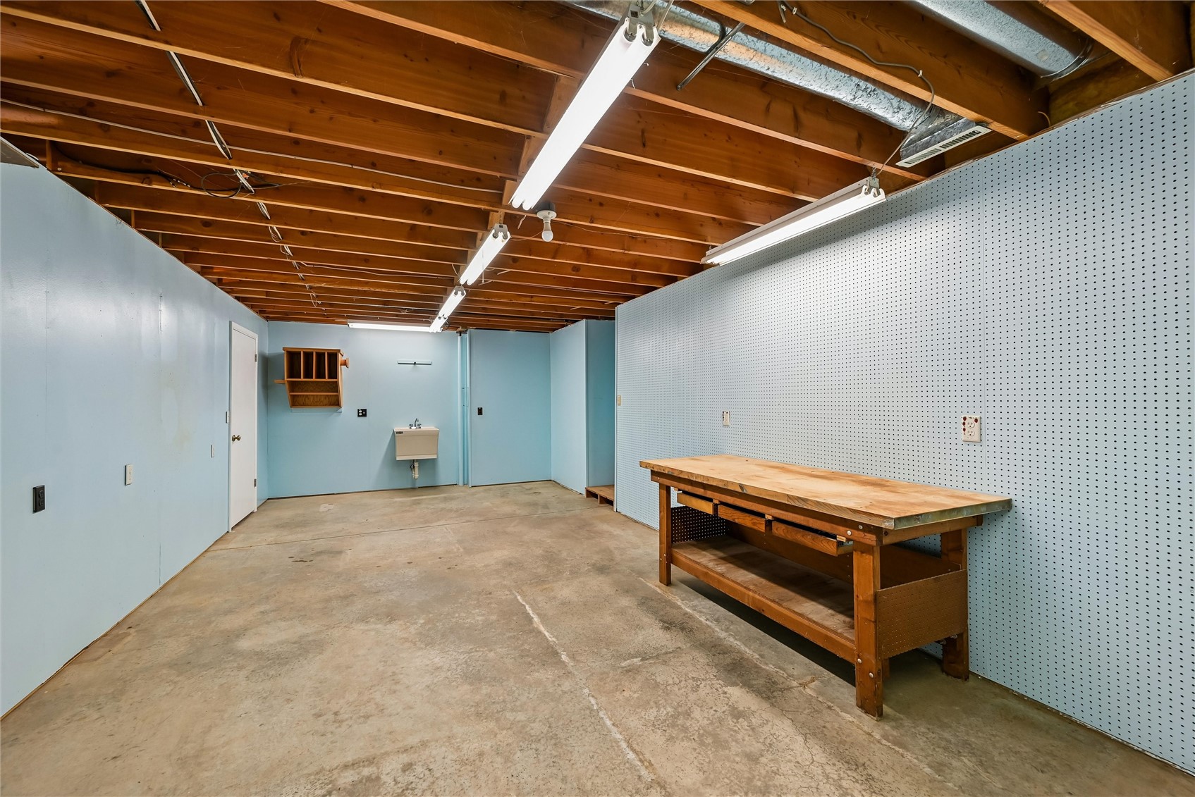 2060 Litchfield Drive Hiawatha IA 52233