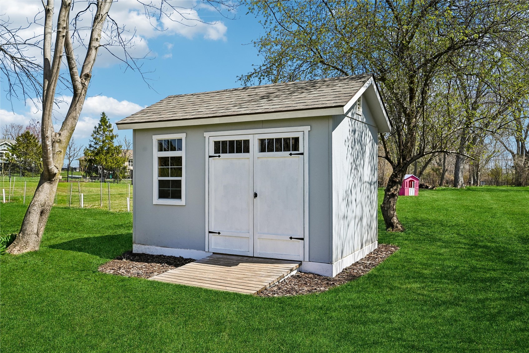 2060 Litchfield Drive Hiawatha IA 52233