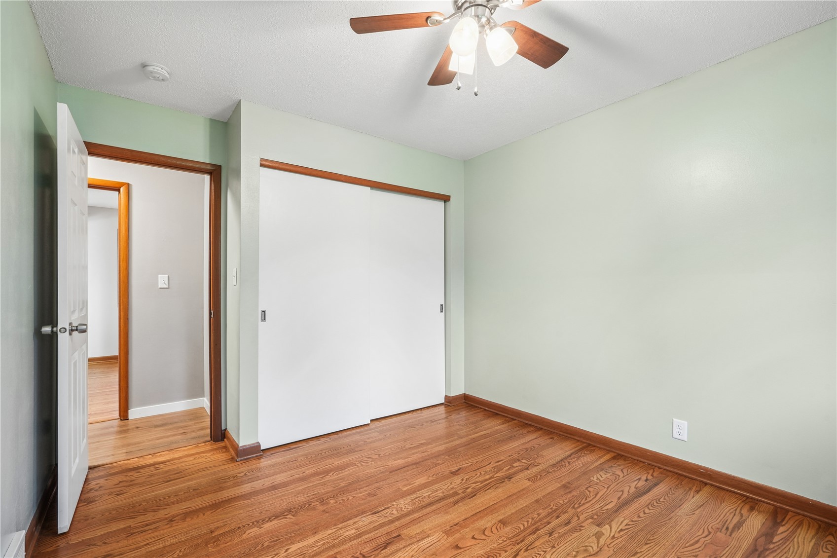 172 NW Sunrise Cedar Rapids IA 52405
