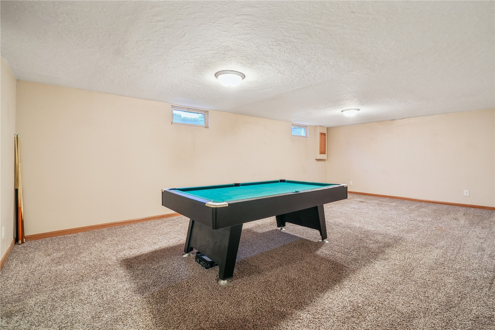 172 NW Sunrise Cedar Rapids IA 52405