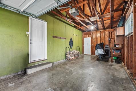 172 NW Sunrise Cedar Rapids IA 52405
