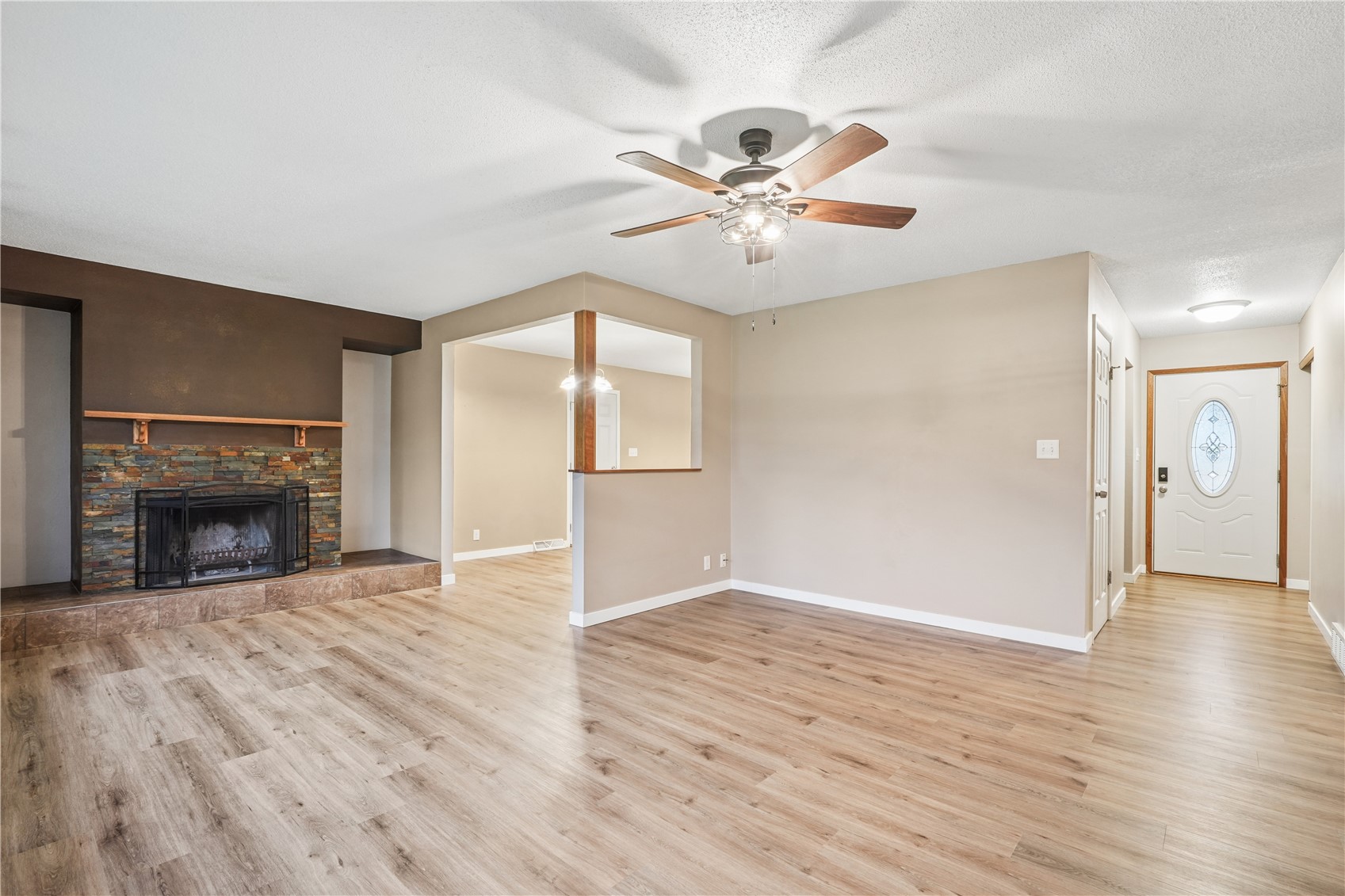 172 NW Sunrise Cedar Rapids IA 52405