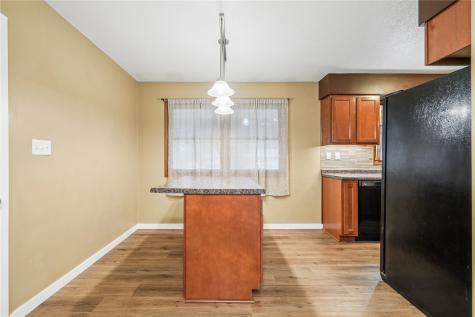172 NW Sunrise Cedar Rapids IA 52405