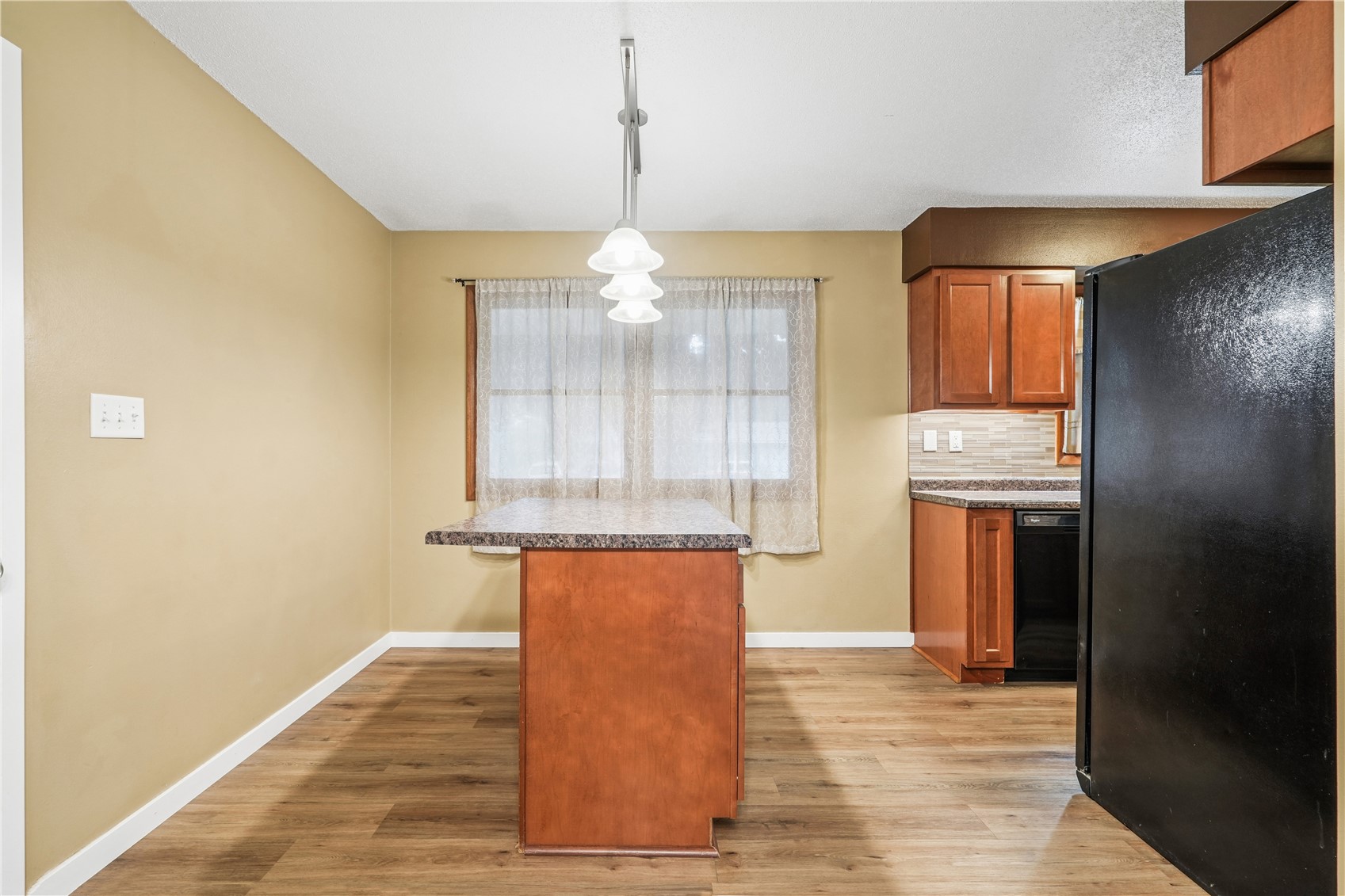 172 NW Sunrise Cedar Rapids IA 52405