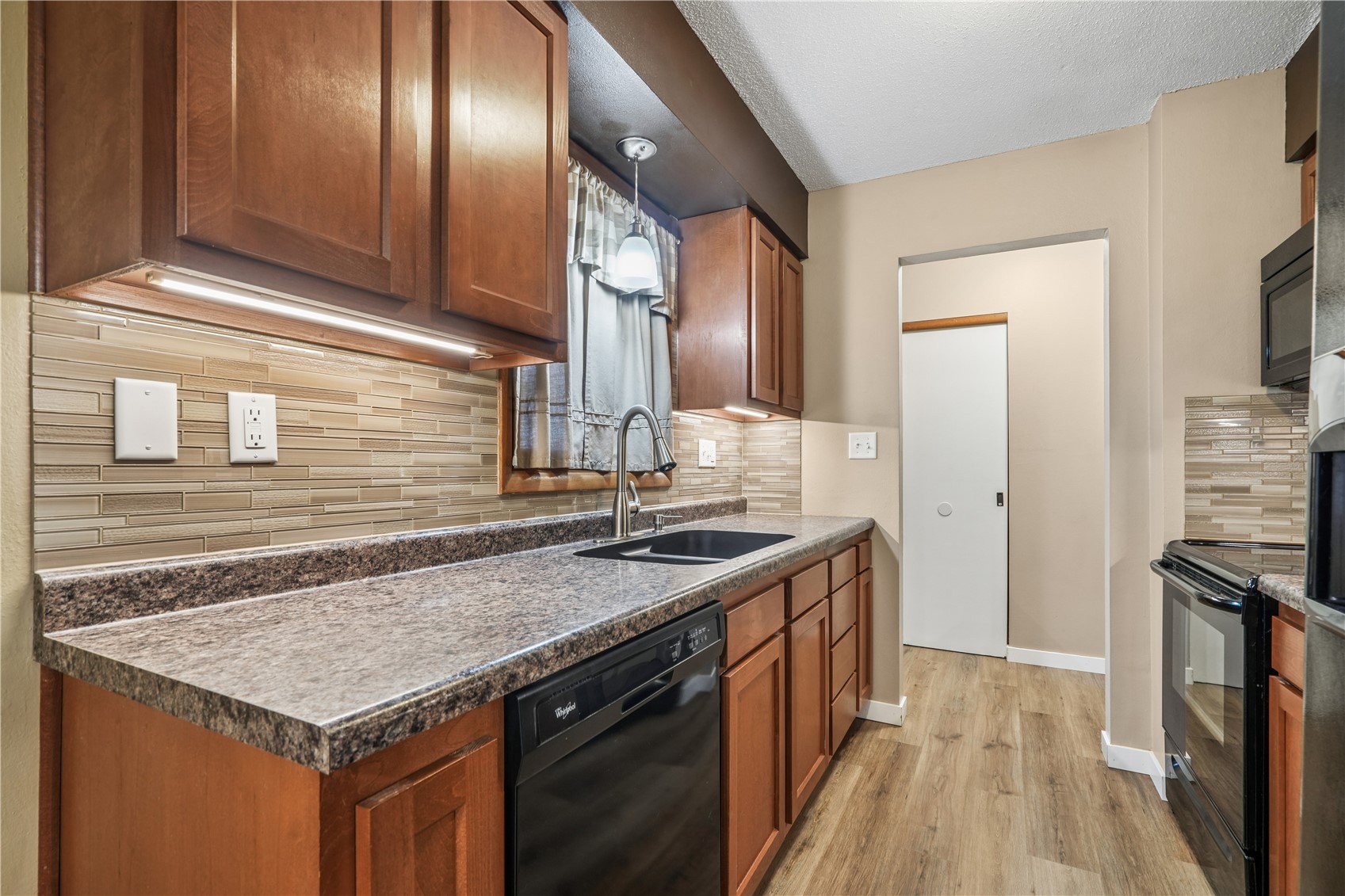 172 NW Sunrise Cedar Rapids IA 52405
