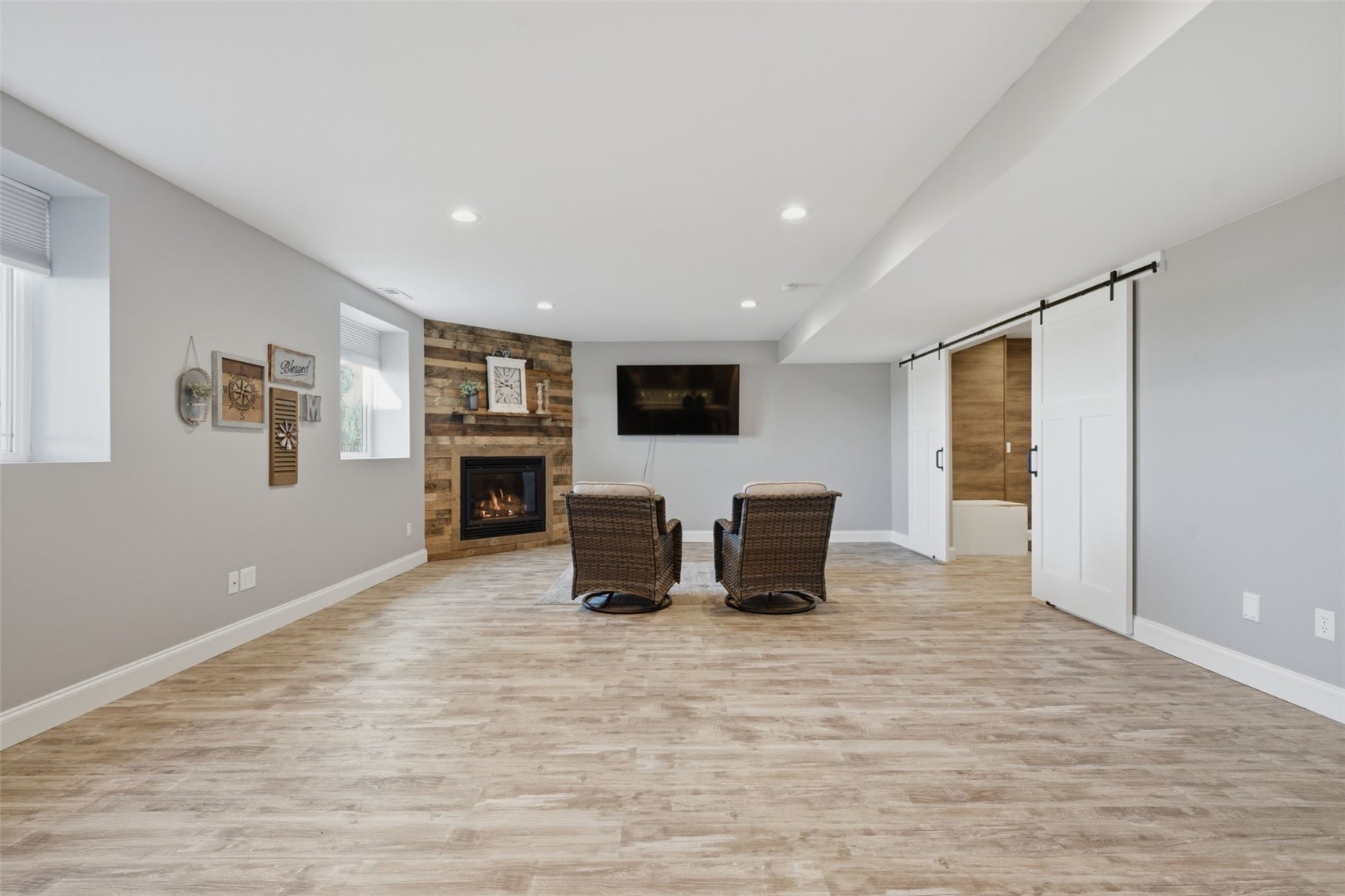 3095 Ridgeview Drive Ely IA 52227