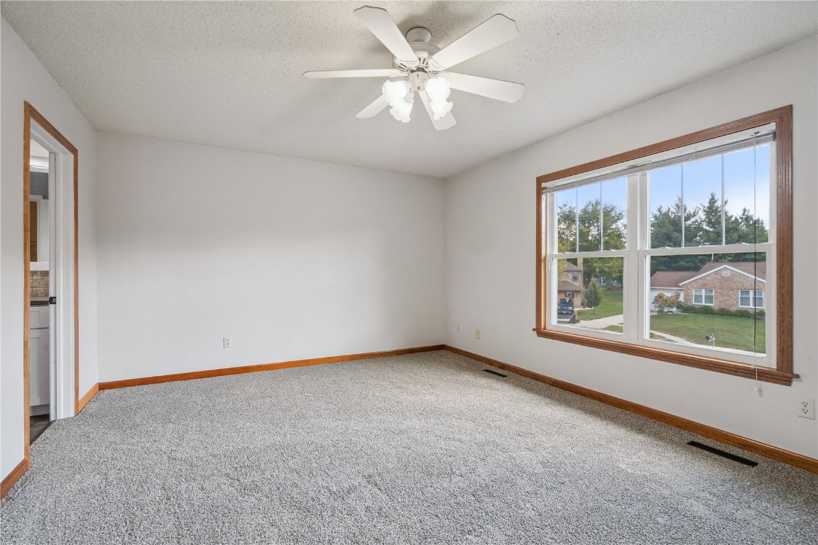 364 Willshire Court NE Cedar Rapids IA 52402