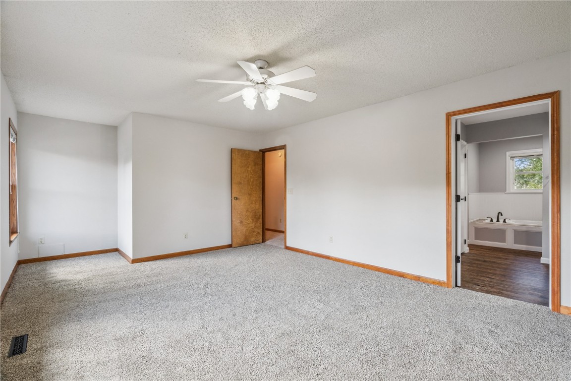 364 Willshire Court NE Cedar Rapids IA 52402