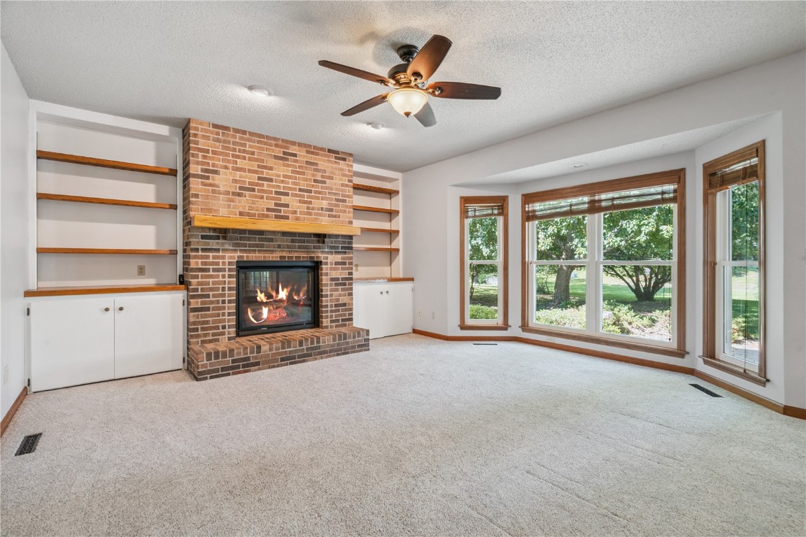 364 Willshire Court NE Cedar Rapids IA 52402