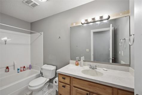 206 Longworth Avenue Alburnett IA 52202