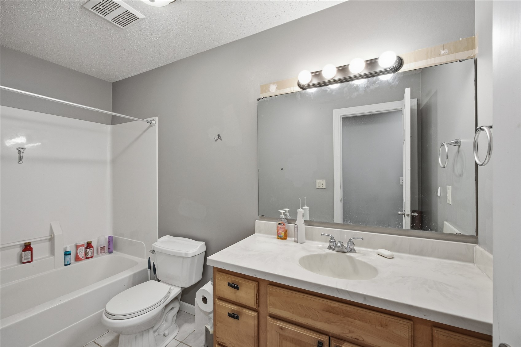 206 Longworth Avenue Alburnett IA 52202