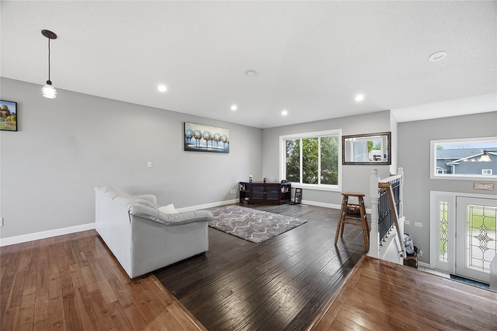 206 Longworth Avenue Alburnett IA 52202