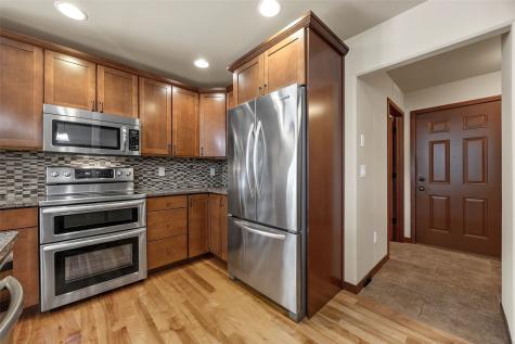 1722 Lake Shore Drive Iowa City IA 52246