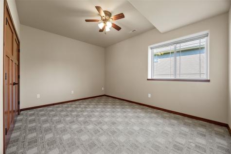1722 Lake Shore Drive Iowa City IA 52246