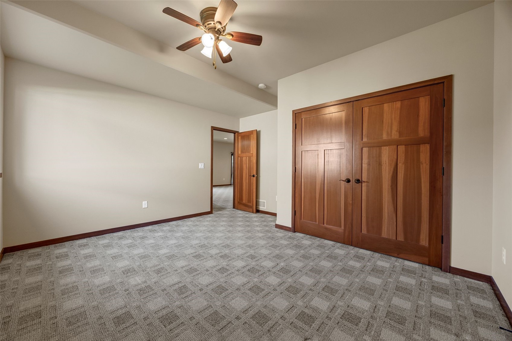 1722 Lake Shore Drive Iowa City IA 52246