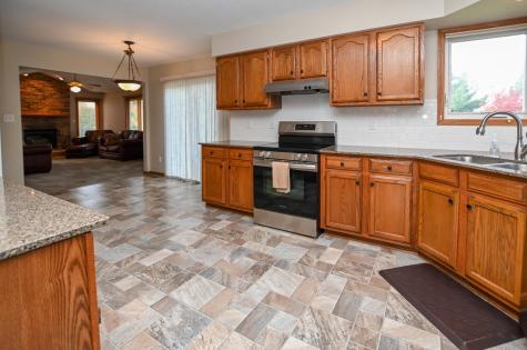 4135 Riverside Drive NE Cedar Rapids IA 52411