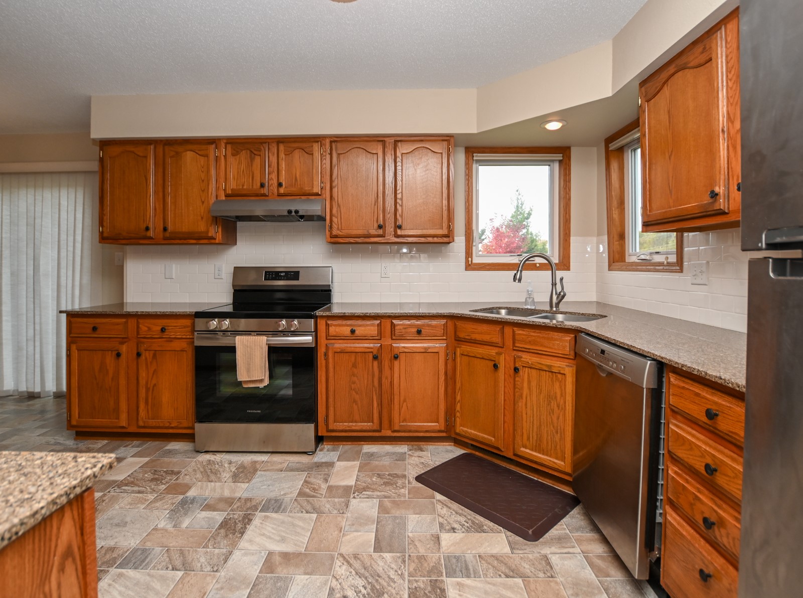 4135 Riverside Drive NE Cedar Rapids IA 52411