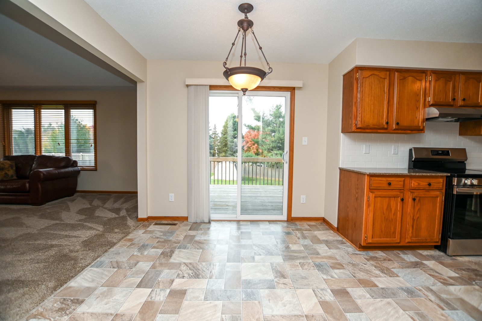 4135 Riverside Drive NE Cedar Rapids IA 52411