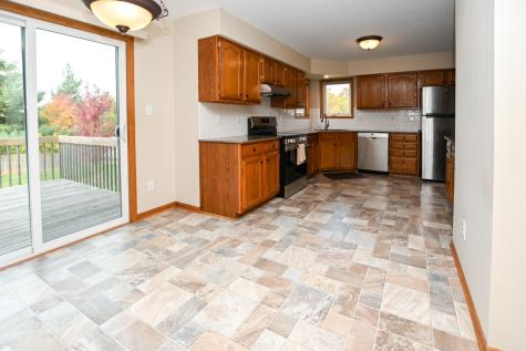 4135 Riverside Drive NE Cedar Rapids IA 52411