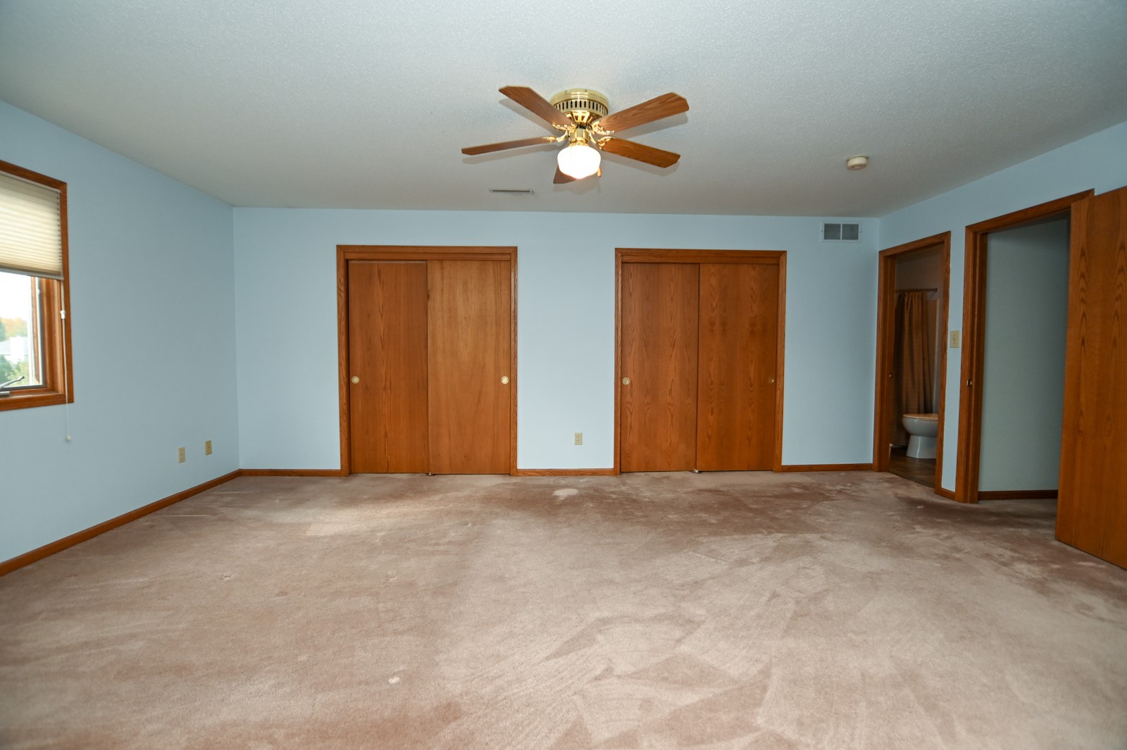4135 Riverside Drive NE Cedar Rapids IA 52411