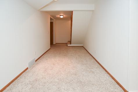 4135 Riverside Drive NE Cedar Rapids IA 52411