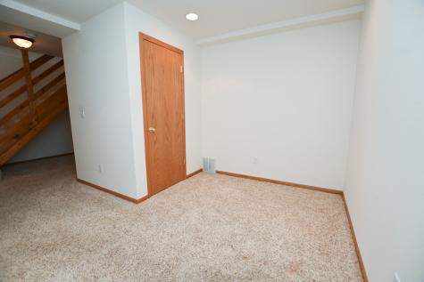 4135 Riverside Drive NE Cedar Rapids IA 52411
