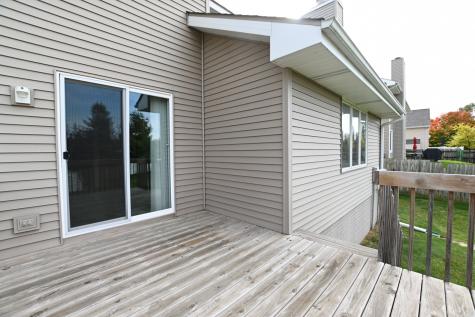 4135 Riverside Drive NE Cedar Rapids IA 52411