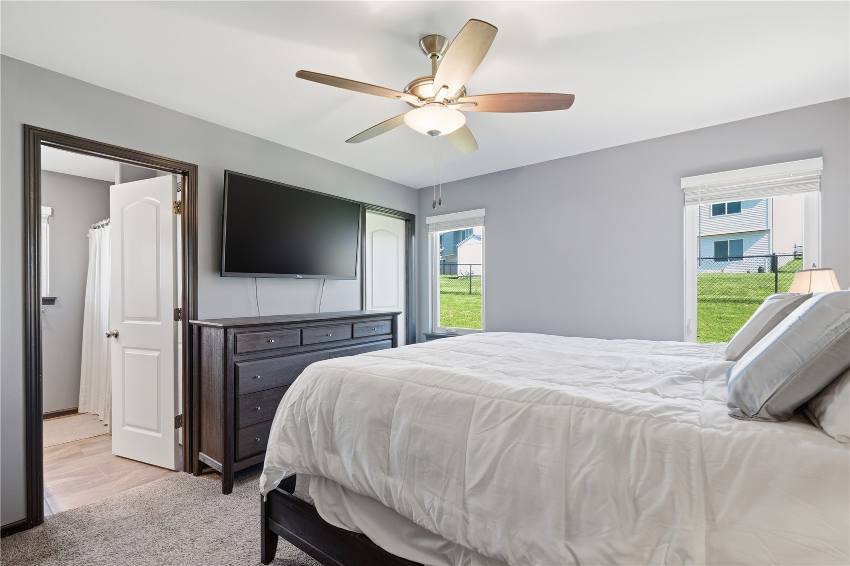 2124 Shady Grove Road SW Cedar Rapids IA 52404