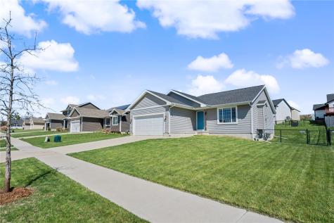 2124 Shady Grove Road SW Cedar Rapids IA 52404