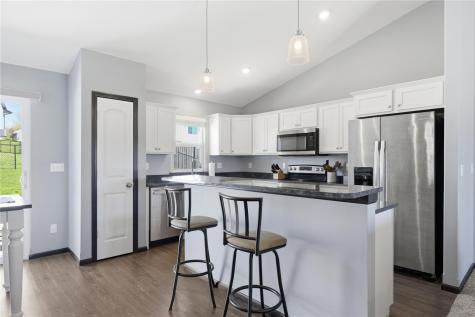 2124 Shady Grove Road SW Cedar Rapids IA 52404