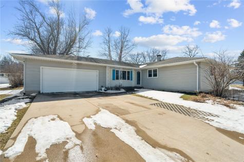 1203 East 3rd Street Anamosa IA 52205
