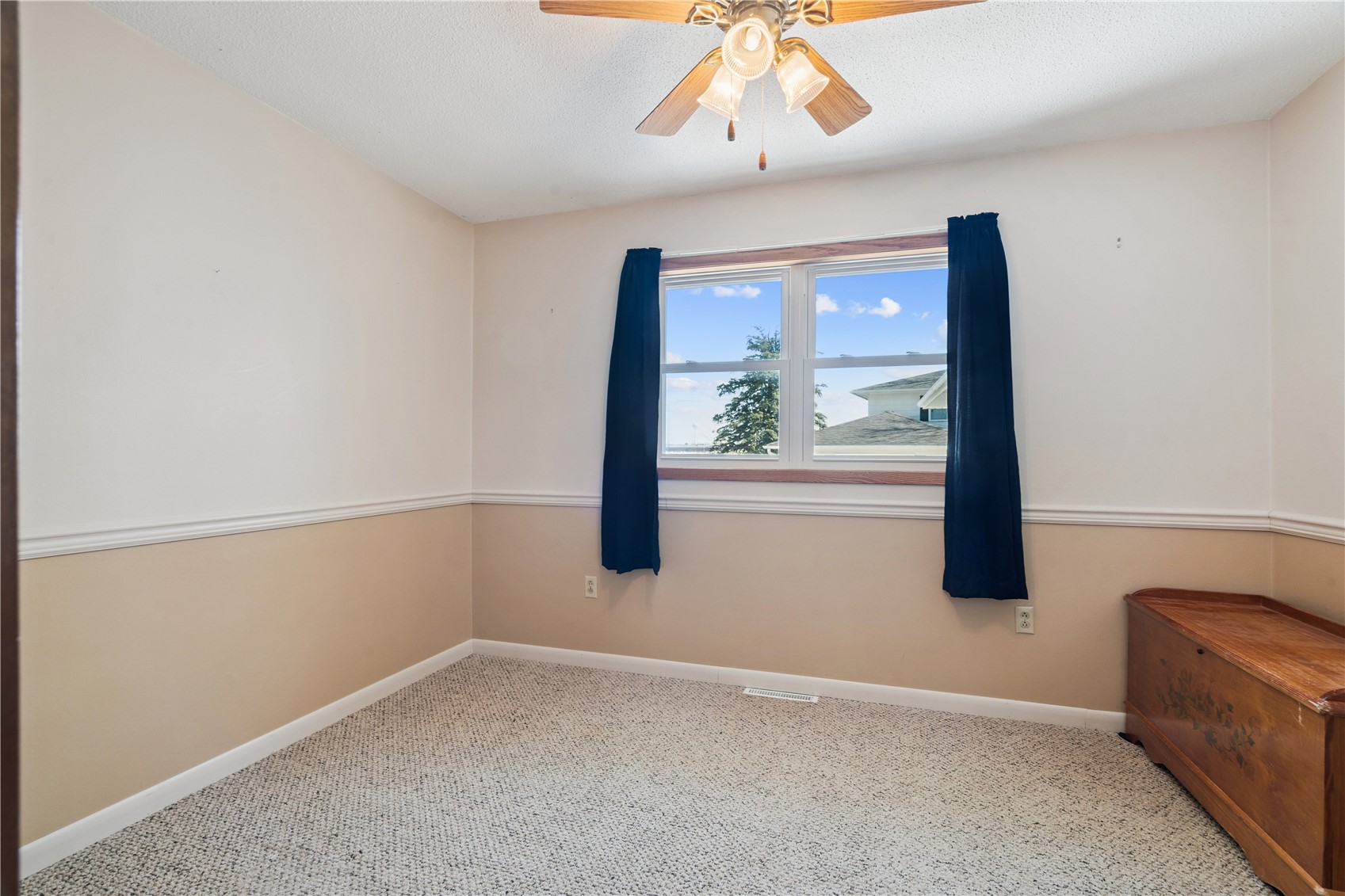 1203 East 3rd Street Anamosa IA 52205