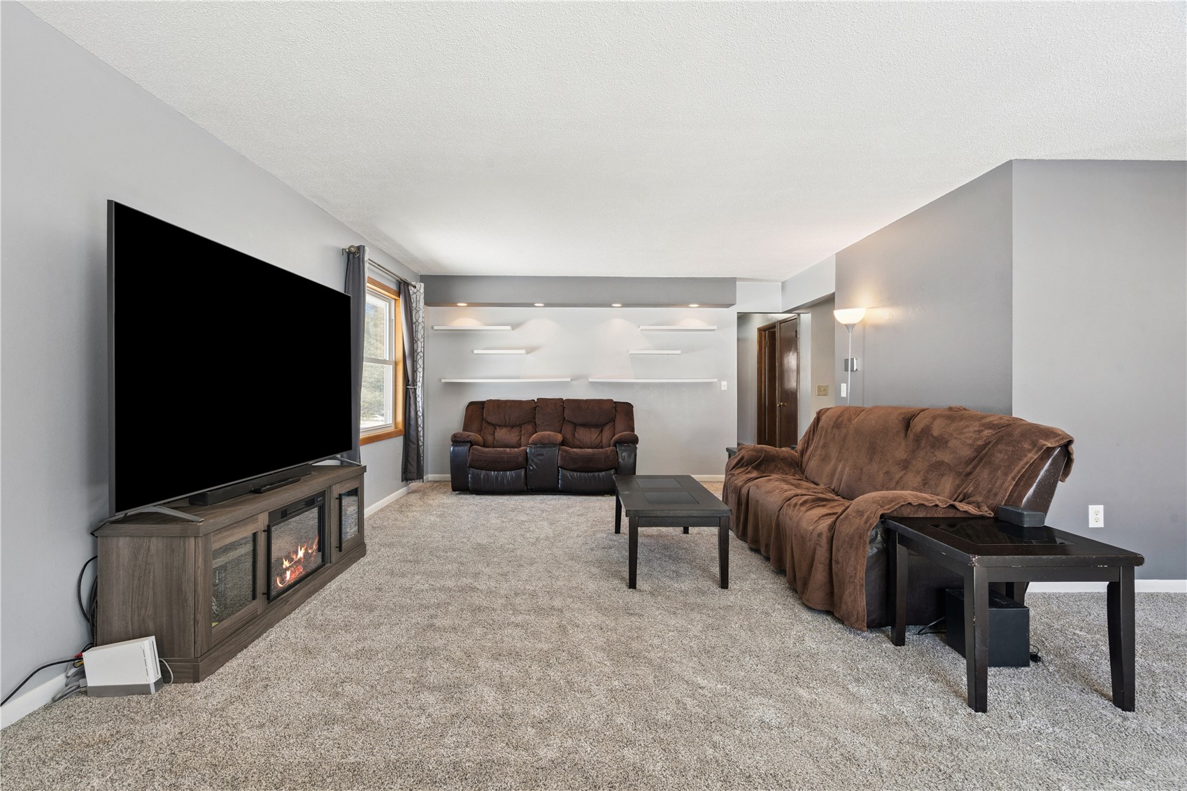 1203 East 3rd Street Anamosa IA 52205