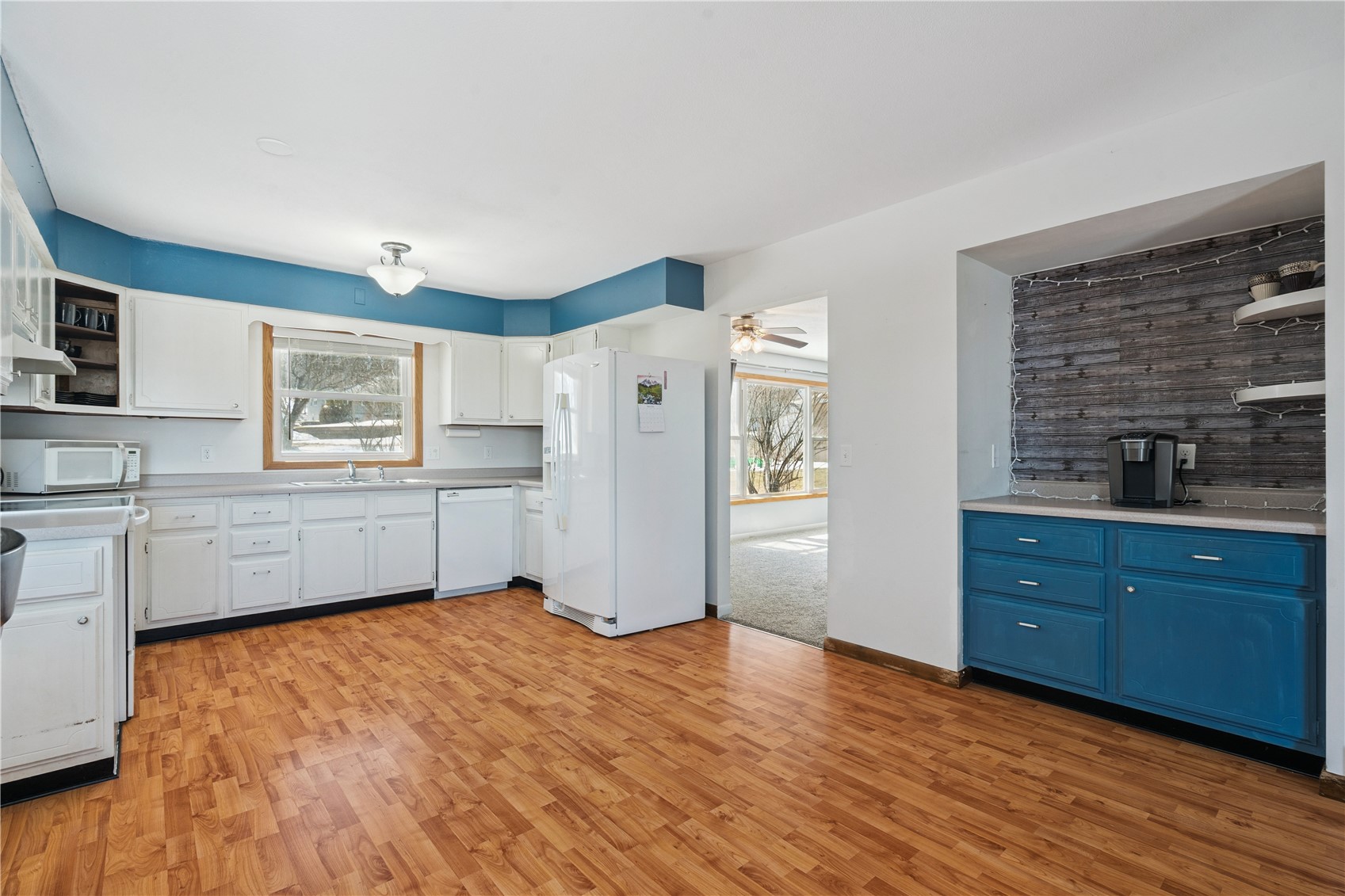 1203 East 3rd Street Anamosa IA 52205