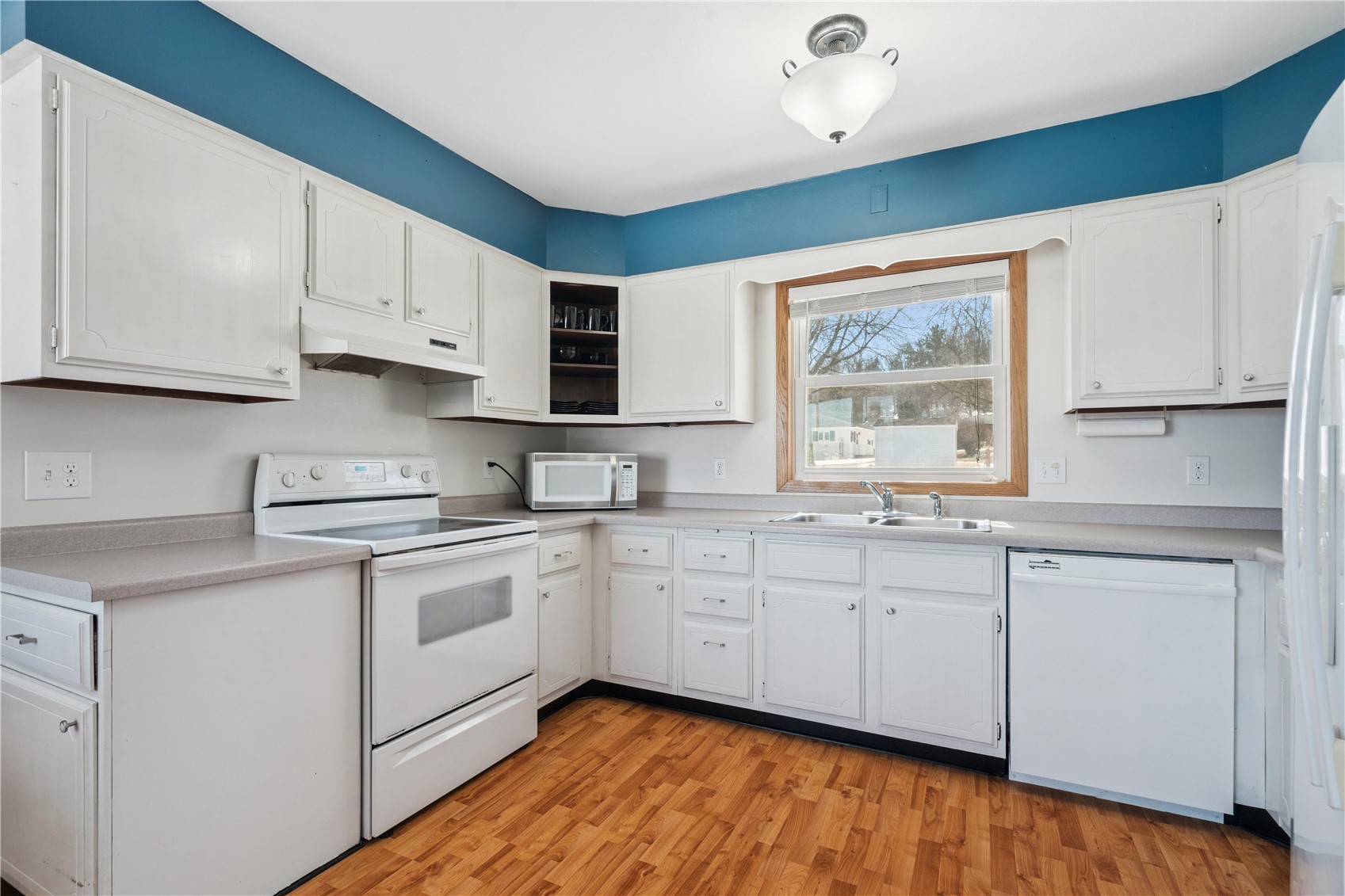 1203 East 3rd Street Anamosa IA 52205