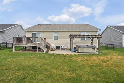 225 Bent Creek Drive Marion IA 52302