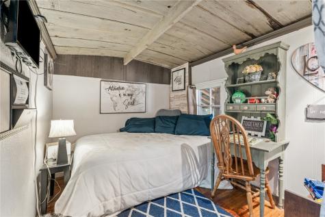 502 Volga Road Elkader IA 52043