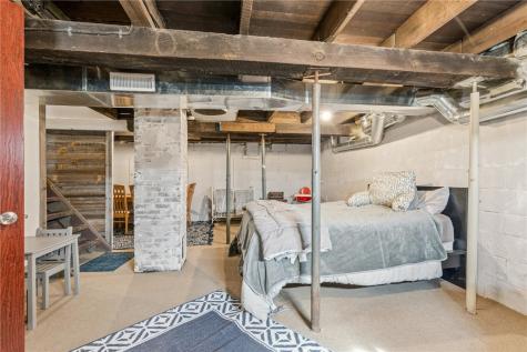 502 Volga Road Elkader IA 52043