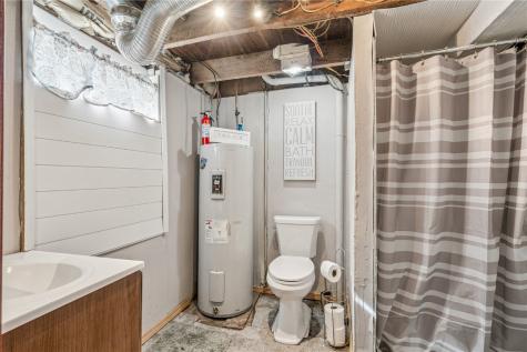 502 Volga Road Elkader IA 52043