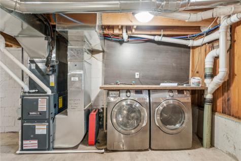 502 Volga Road Elkader IA 52043