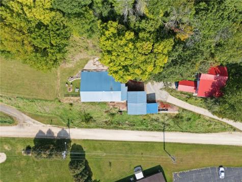 502 Volga Road Elkader IA 52043