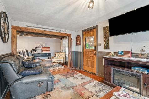 502 Volga Road Elkader IA 52043