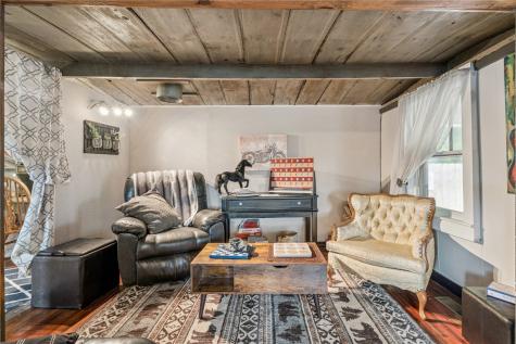 502 Volga Road Elkader IA 52043