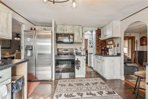 502 Volga Road Elkader IA 52043