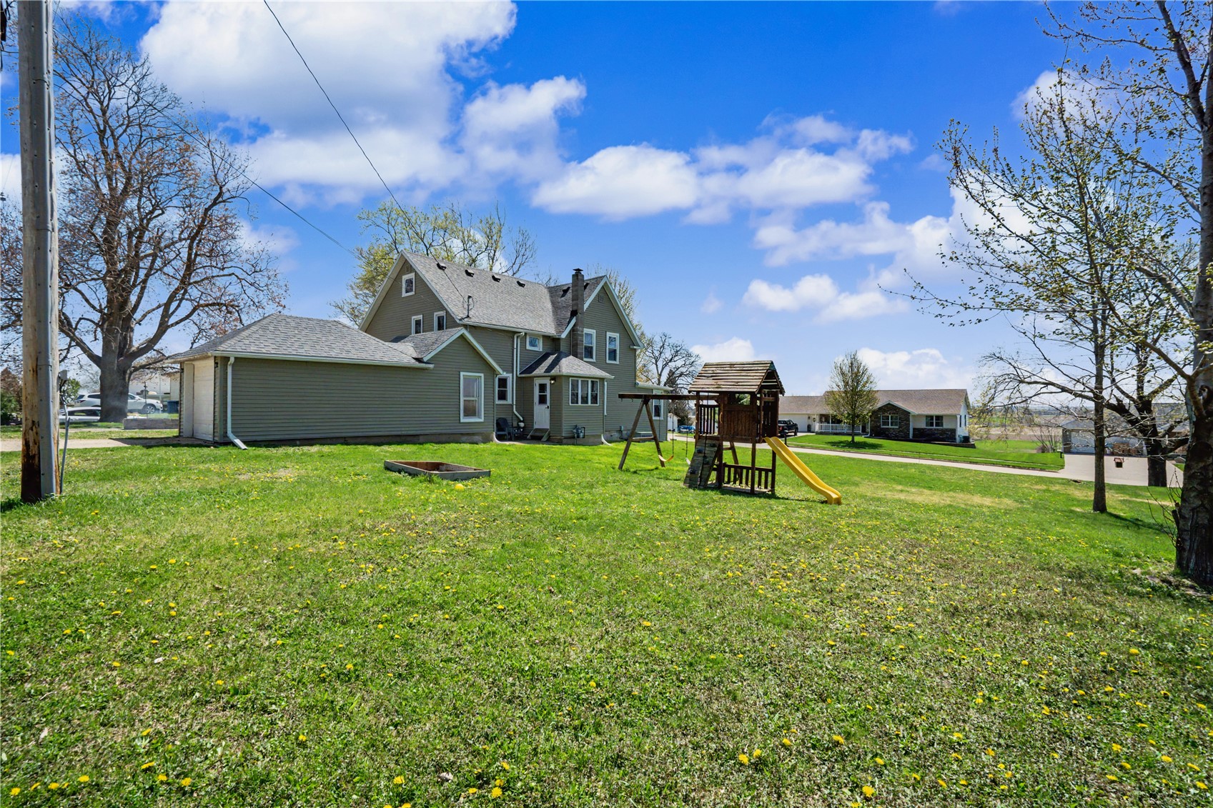 128 S Gill Street Monticello IA 52310