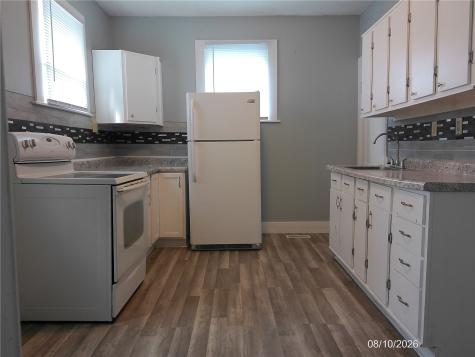 703 5th Street Victor IA 52347
