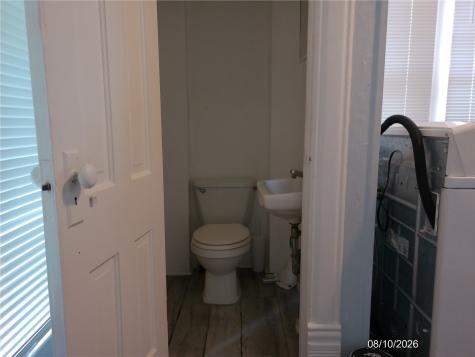 703 5th Street Victor IA 52347